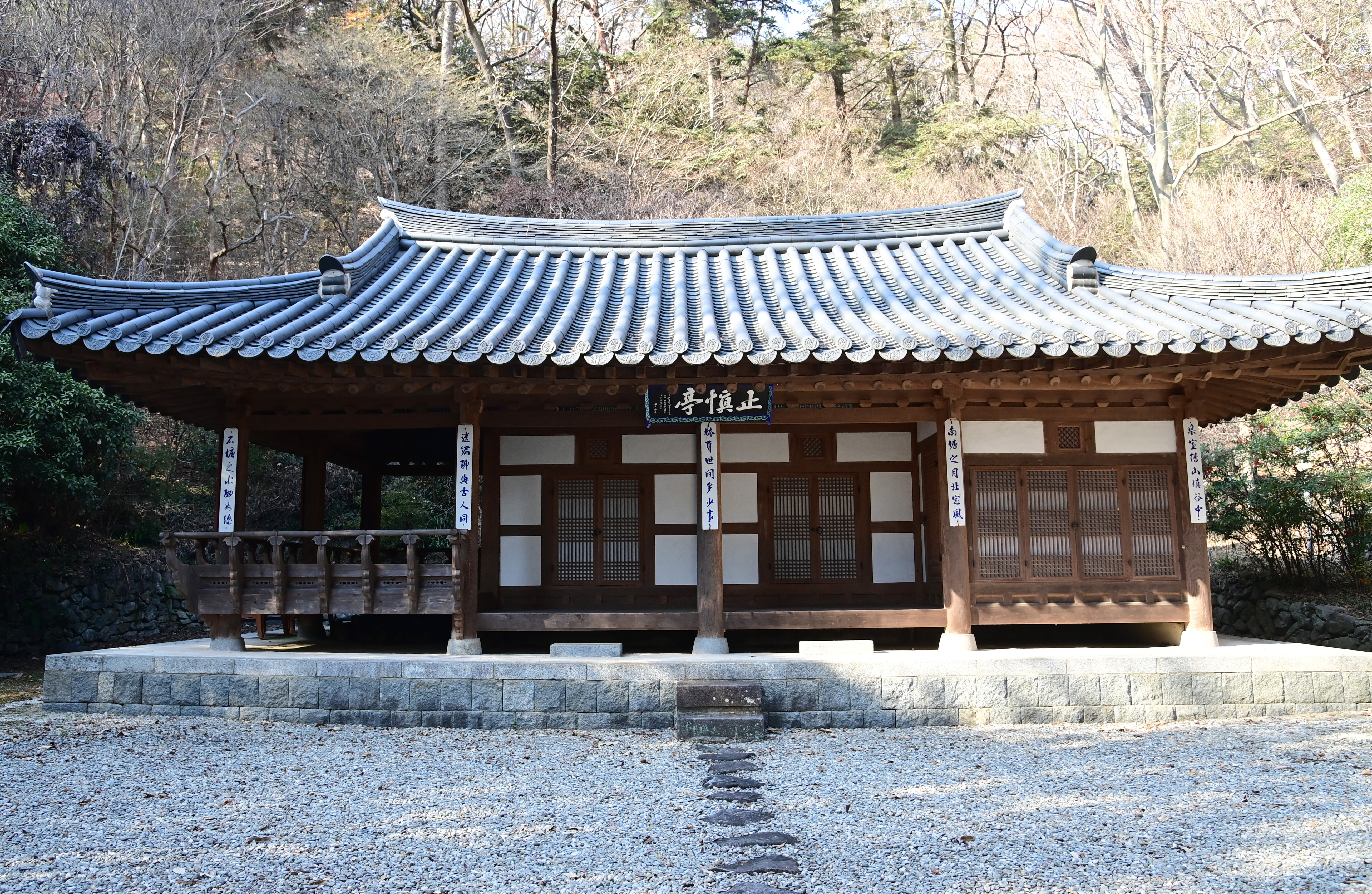 (STORY OF 진주2) 5. TV속 진주 -영화와 드라마에서 진주를 발견하다 썸네일 이미지